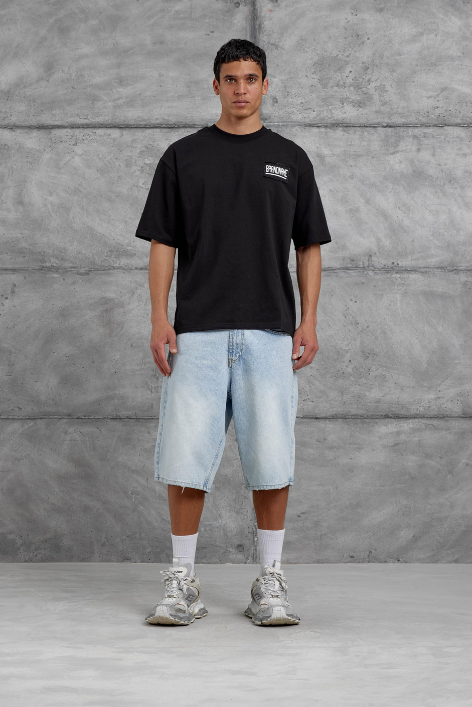 Siyah Brand Etiketli Oversize Tshirt