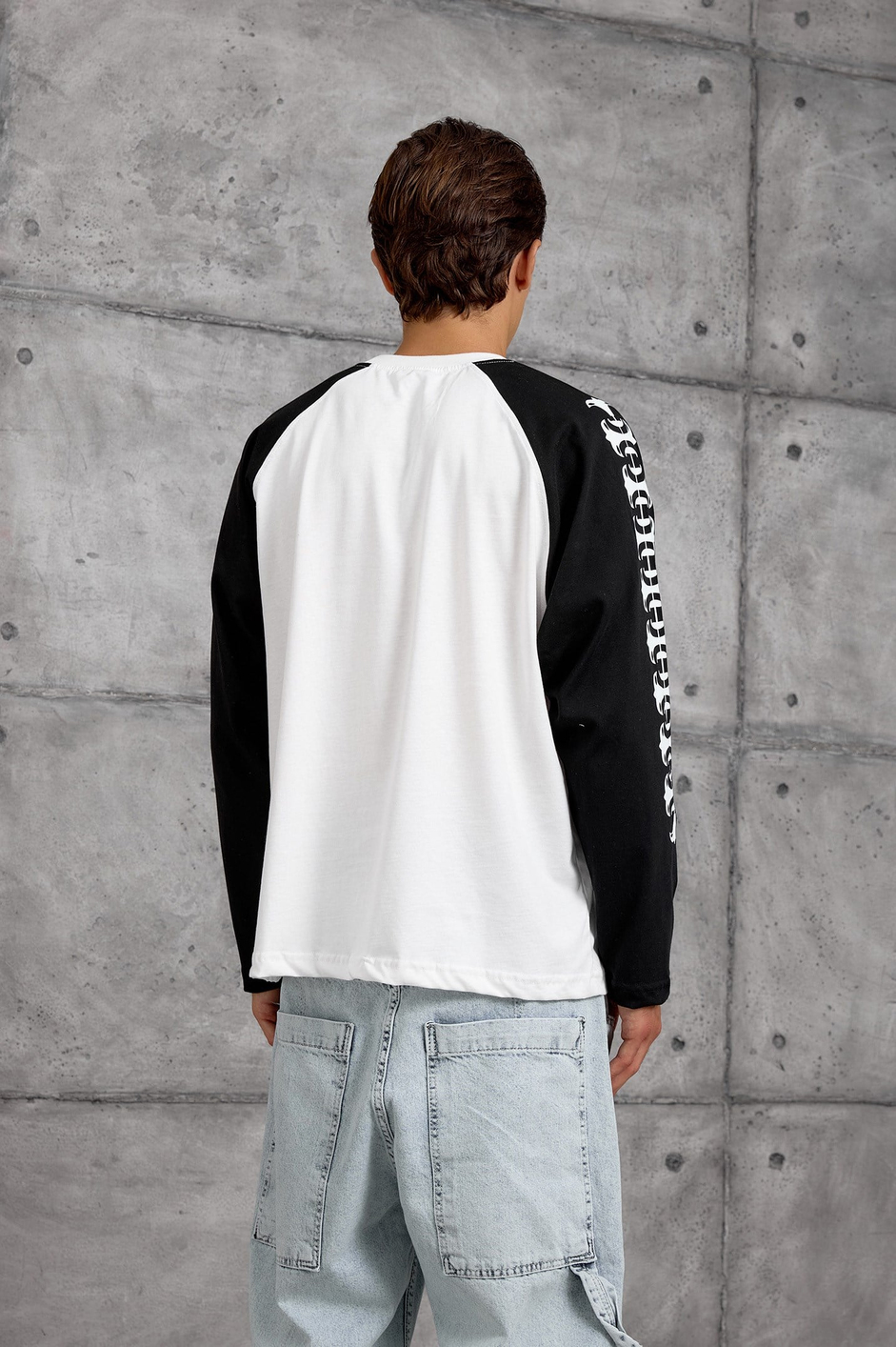Siyah CEPLİ OVERSIZE SWEATSHIRT