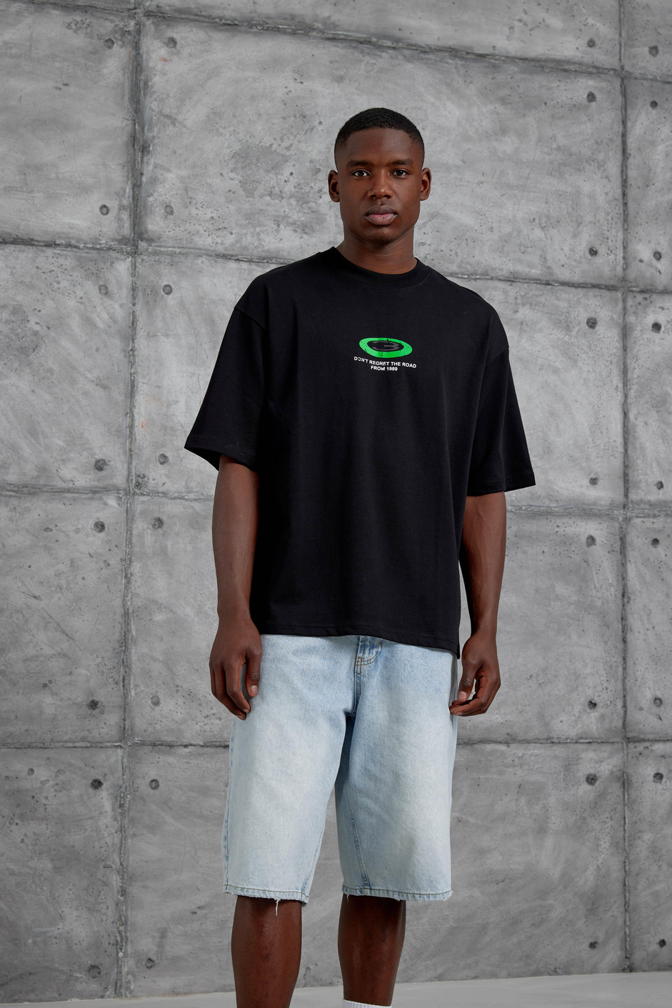 Siyah Dont Regret The Road Oversize Tshirt
