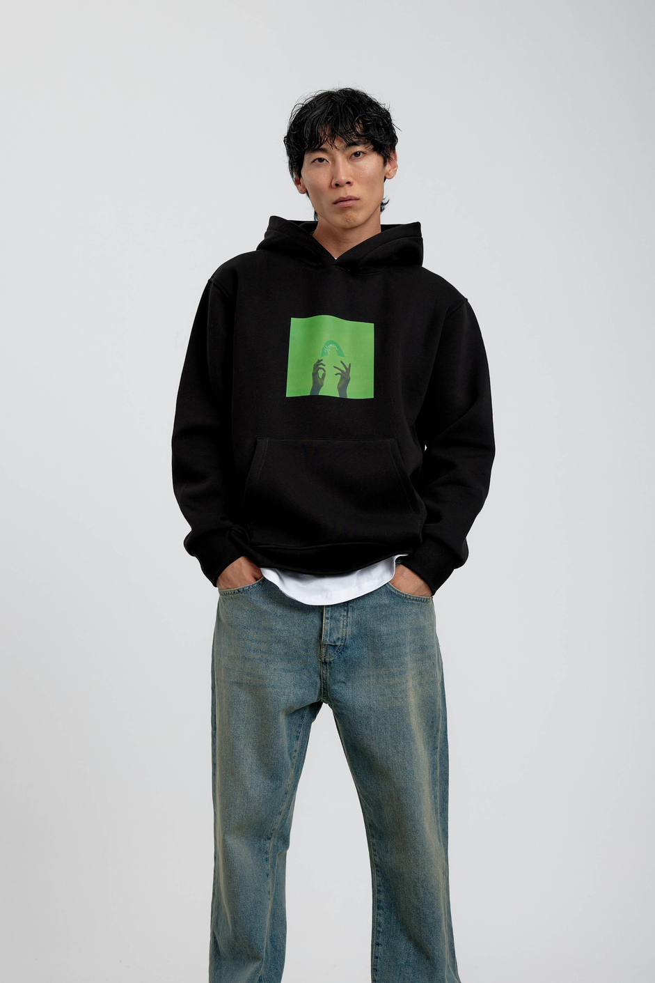 Siyah El Baskılı Kapüşonlu Sweatshirt