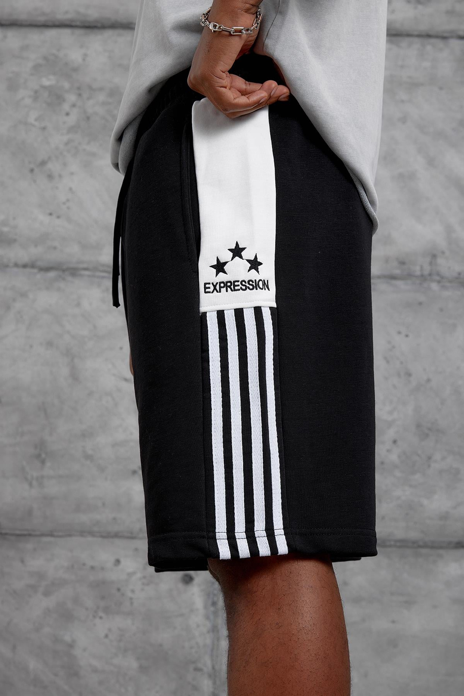 Siyah EXPRESSION NAKIŞ OVERSIZE ŞORT