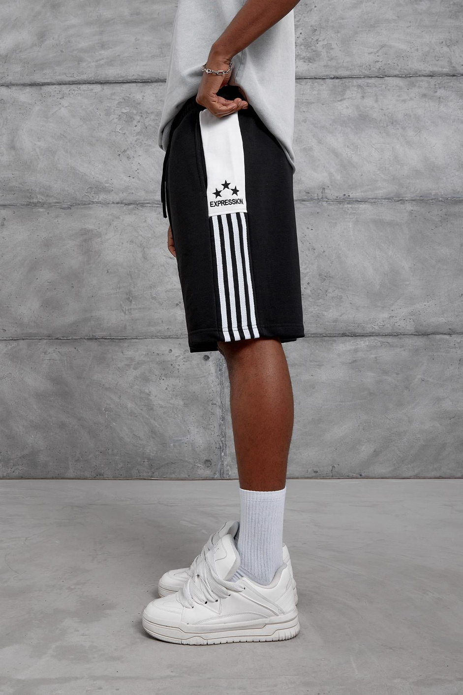 Siyah EXPRESSION NAKIŞ OVERSIZE ŞORT