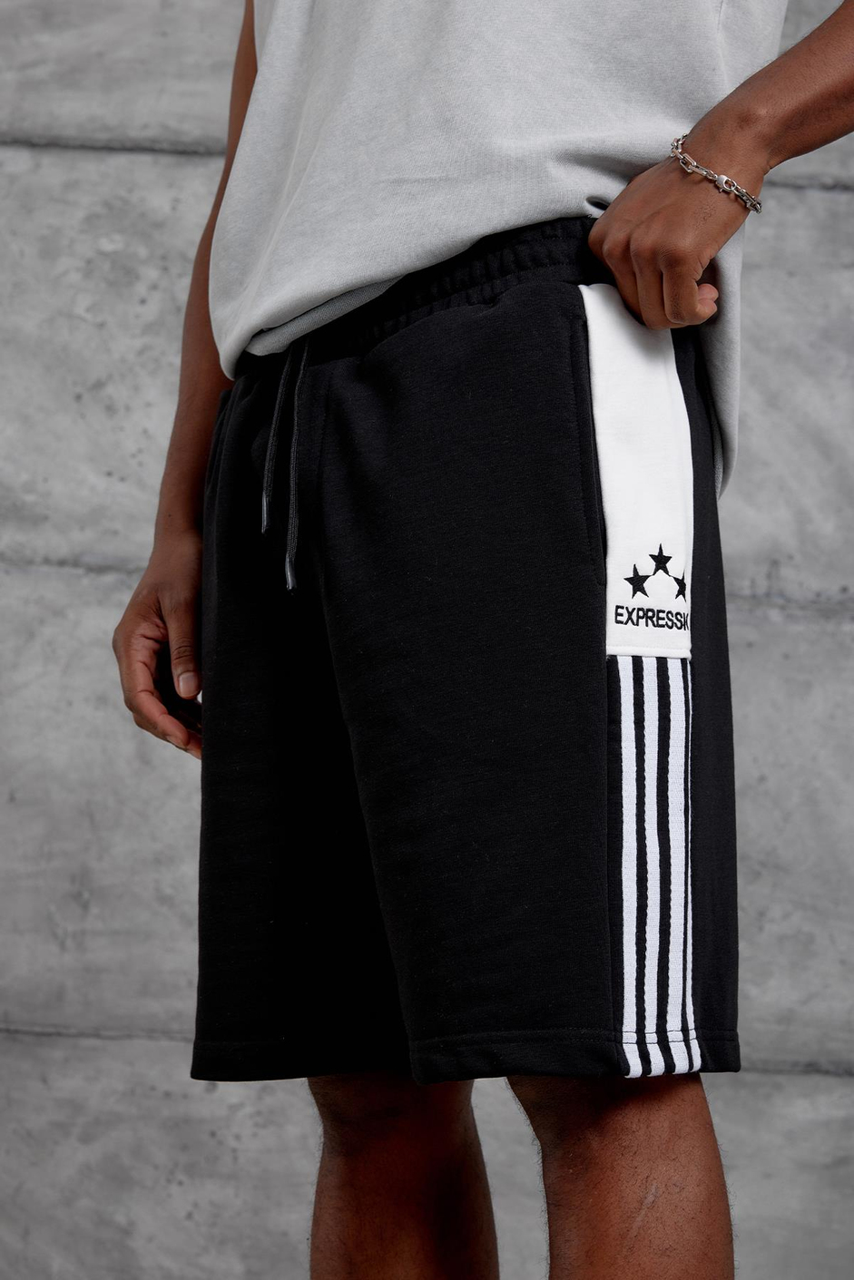 Siyah EXPRESSION NAKIŞ OVERSIZE ŞORT