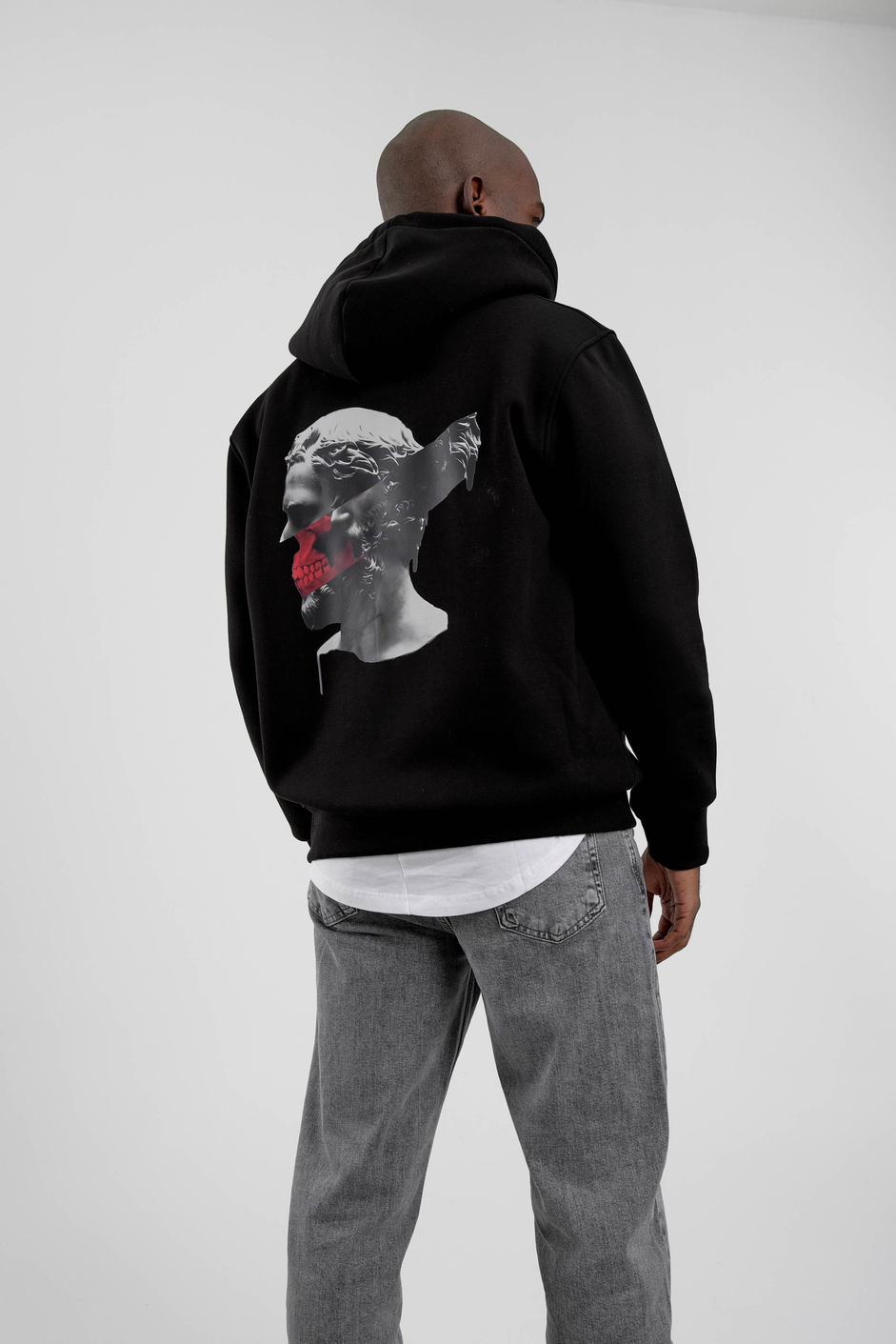 Siyah Figür Baskılı Kapüşonlu Sweatshirt