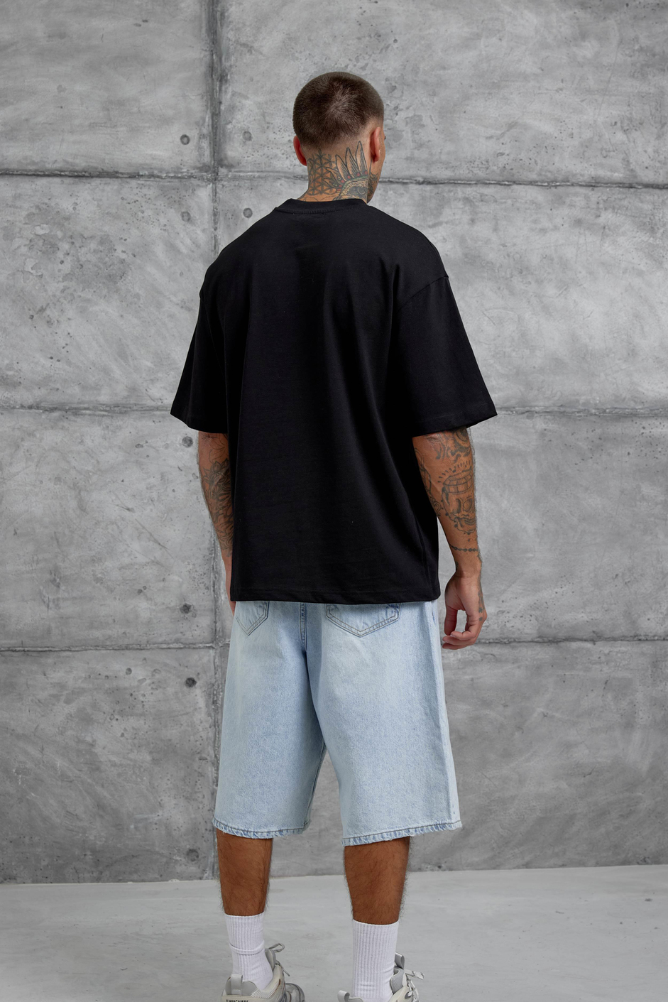 Siyah Figür Baskılı Oversize Tshirt