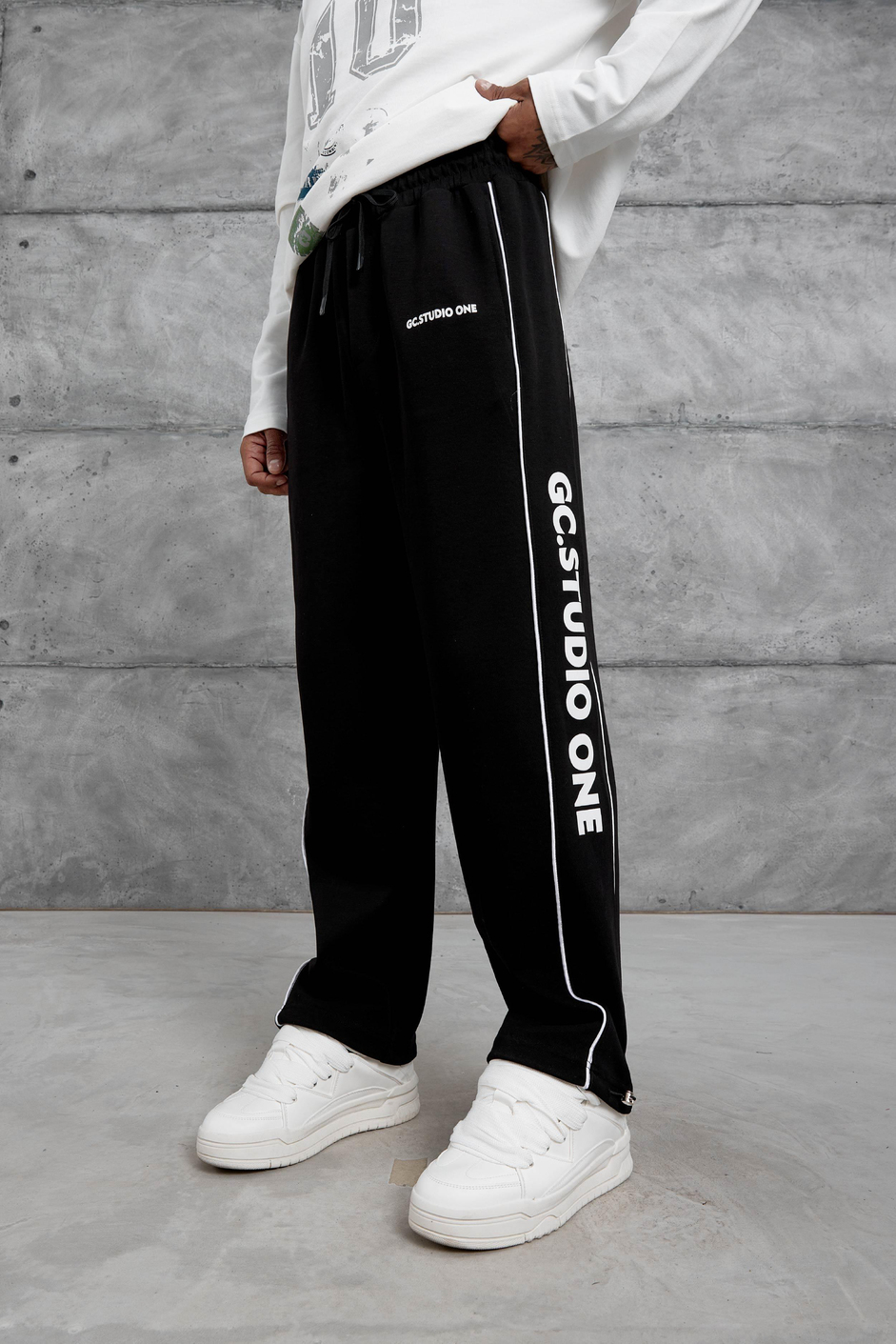Siyah Gc Studio Yazılı Baggy Kalıp Eşofman Altı