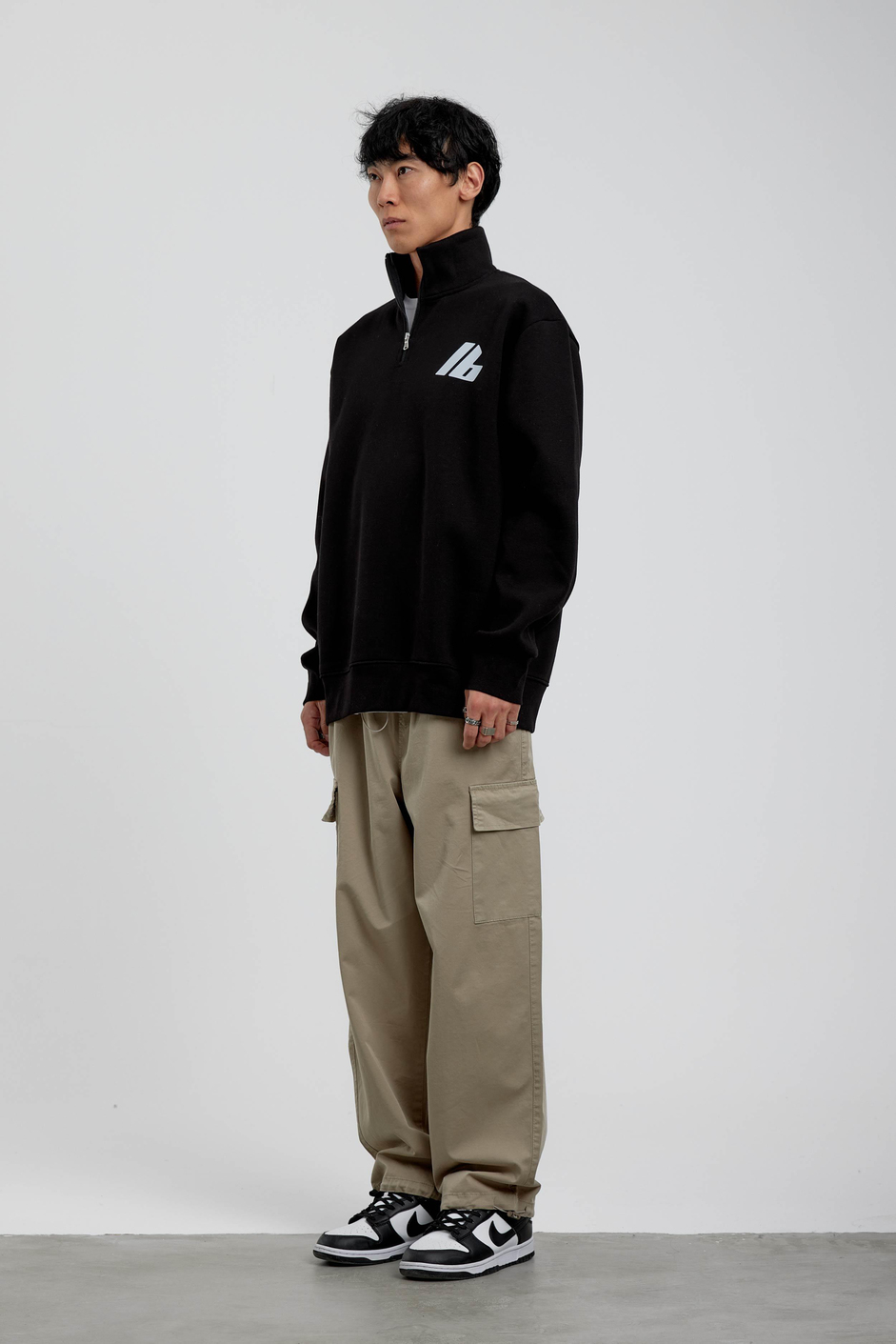 Siyah Good Yazılı Yarım Fermuarlı Sweatshirt