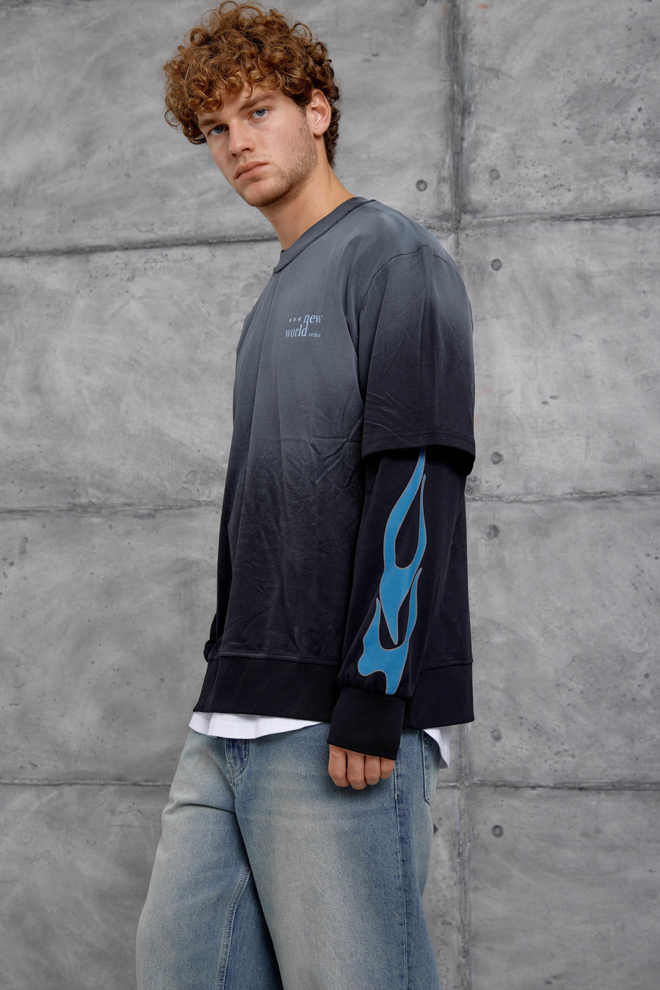 Siyah KOLU ALEV BASKILI OVERSİZE SWEATSHIRT