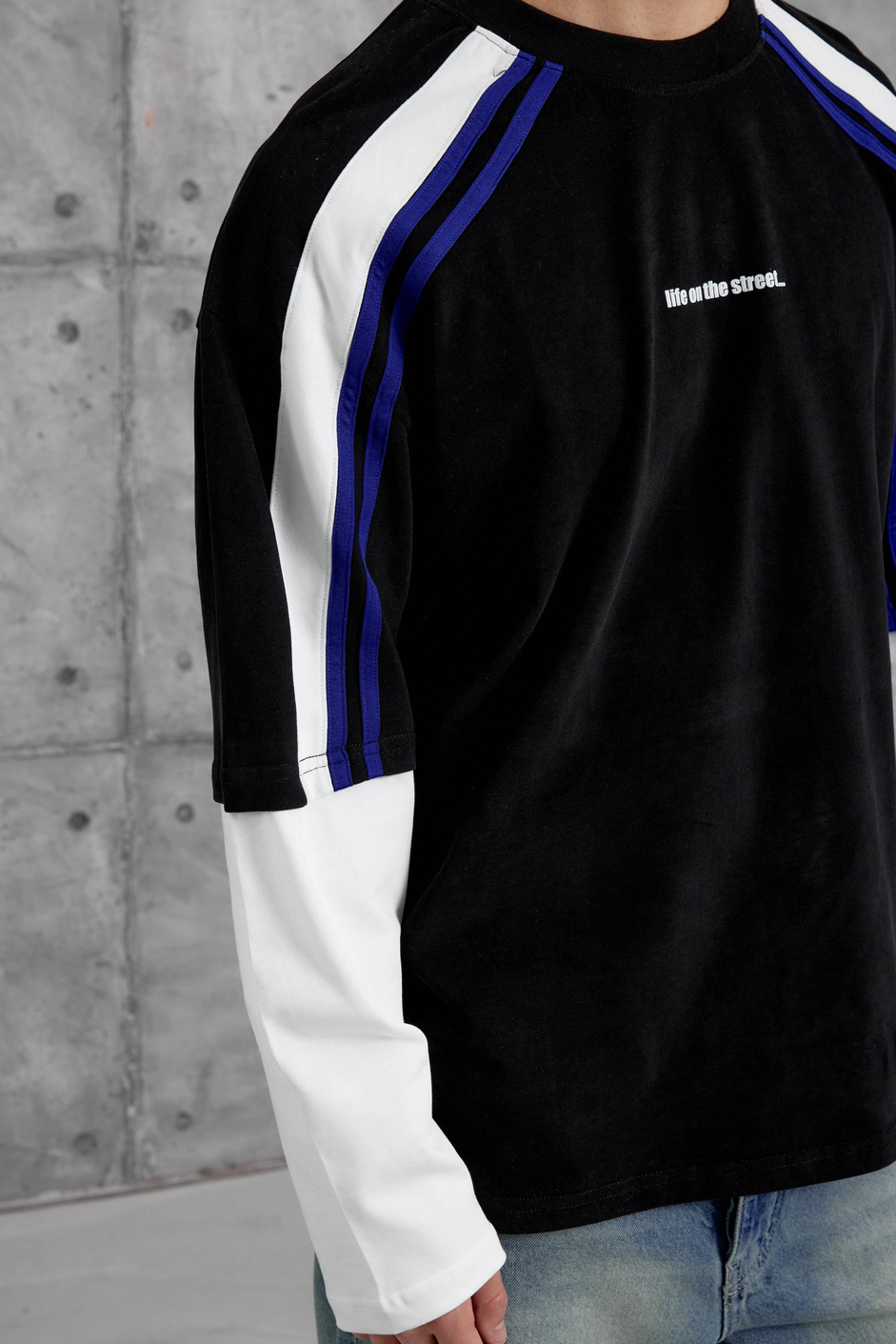 Siyah LİFE ON THE STREET PARÇA KOLLU SWEATSHİRT