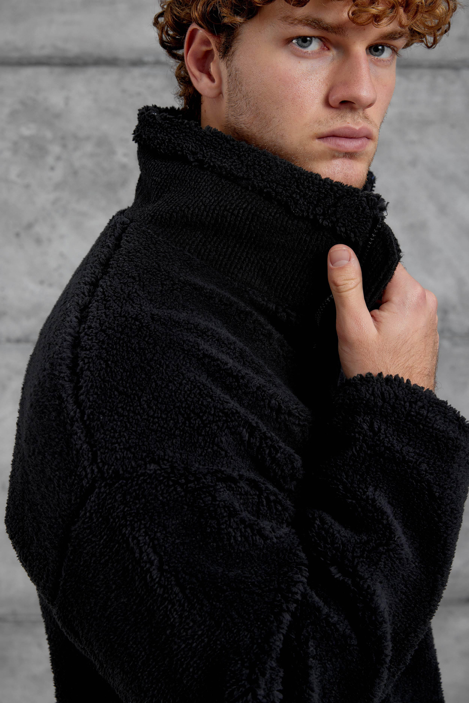 Siyah LNS YARIM FERMUAR PELUŞ SWEATSHİRT