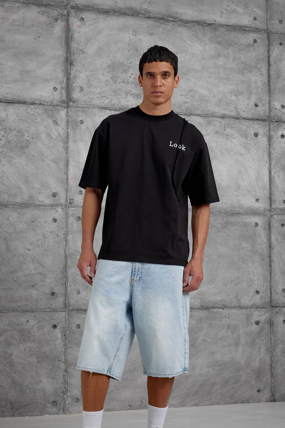 Siyah Look Yazılı Parçalı Oversize Tshirt
