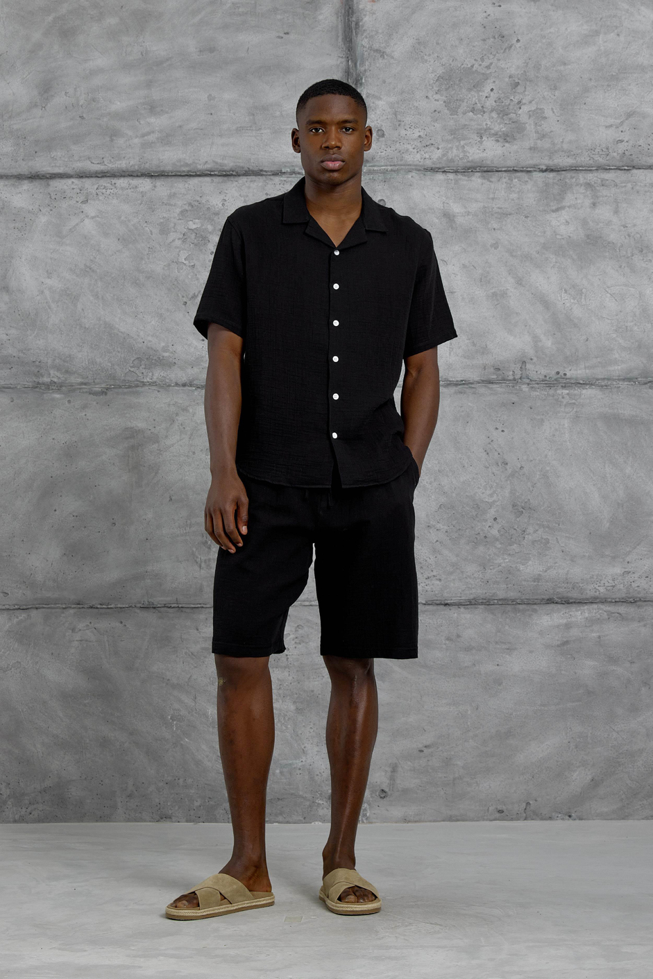 Siyah Müslin Basic Şort