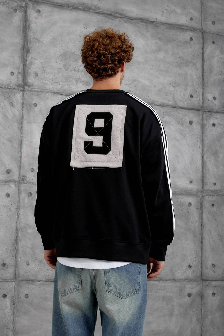 Siyah NMRC ŞERİT DETAYLI 9 NUMARA OVERSİZE SWEATSHİRT