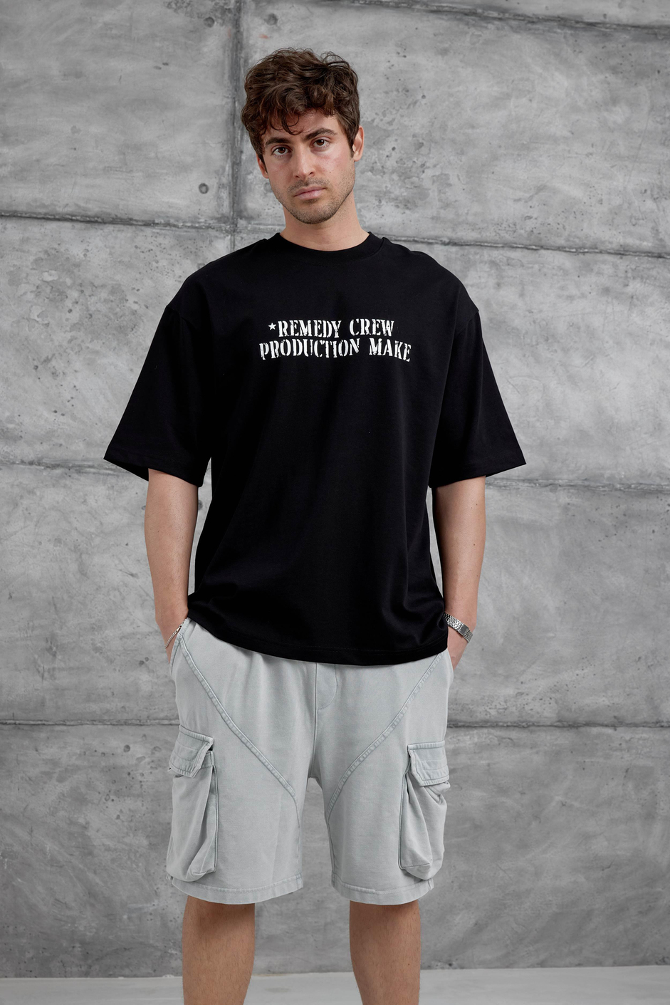 Siyah Remendy Crew Yazılı Oversize Tshirt