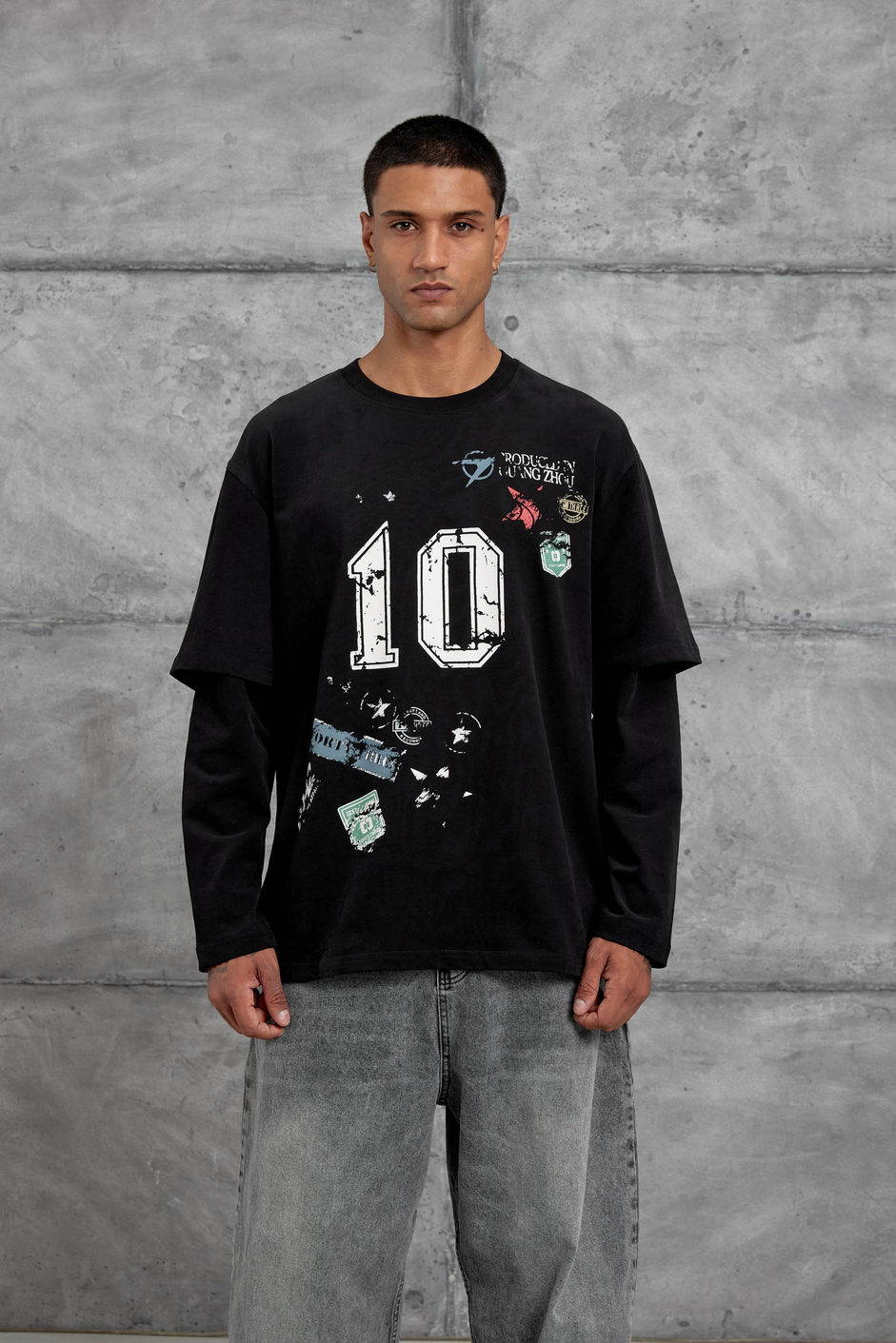 Siyah Sayı Baskılı Oversize Kolu Parçalı Tasarım Sweatshirt