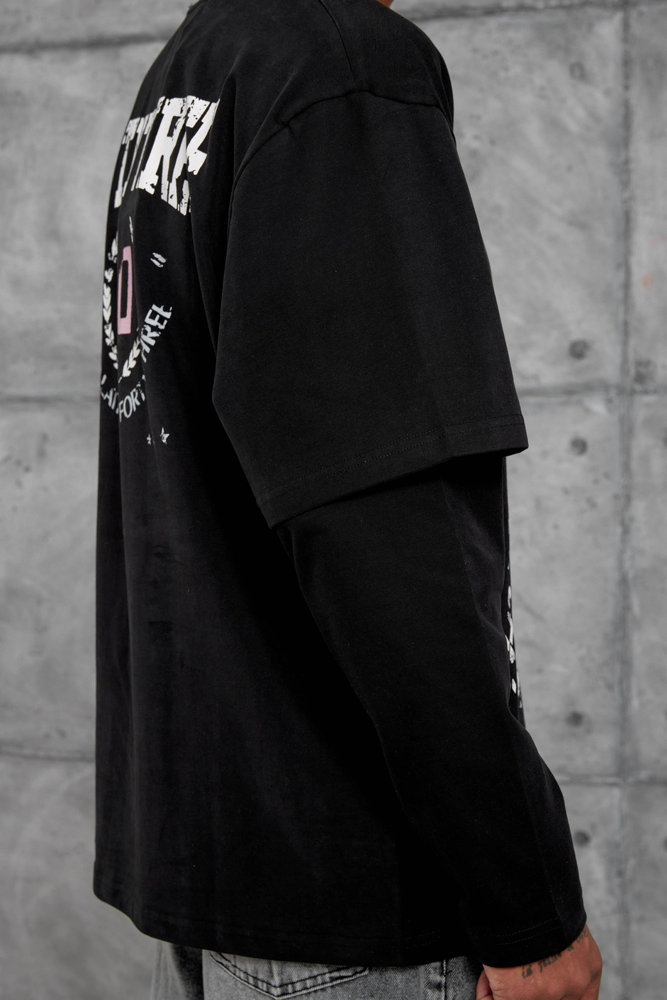 Siyah Sayı Baskılı Oversize Kolu Parçalı Tasarım Sweatshirt
