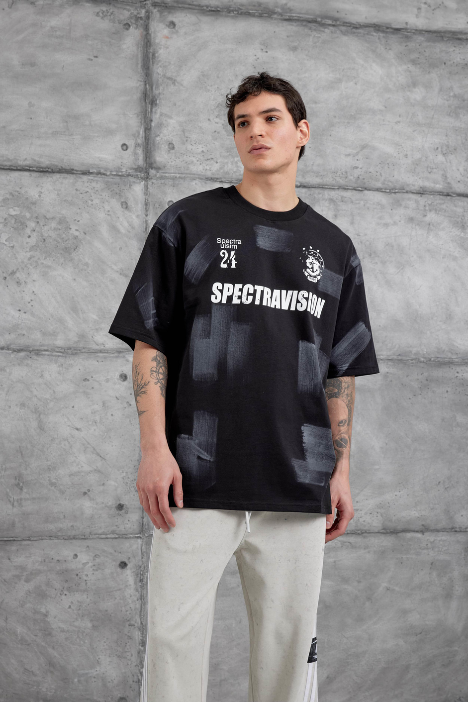 Siyah SPECTRAVİSİON DETAYLI OVERSİZE TSHIRT