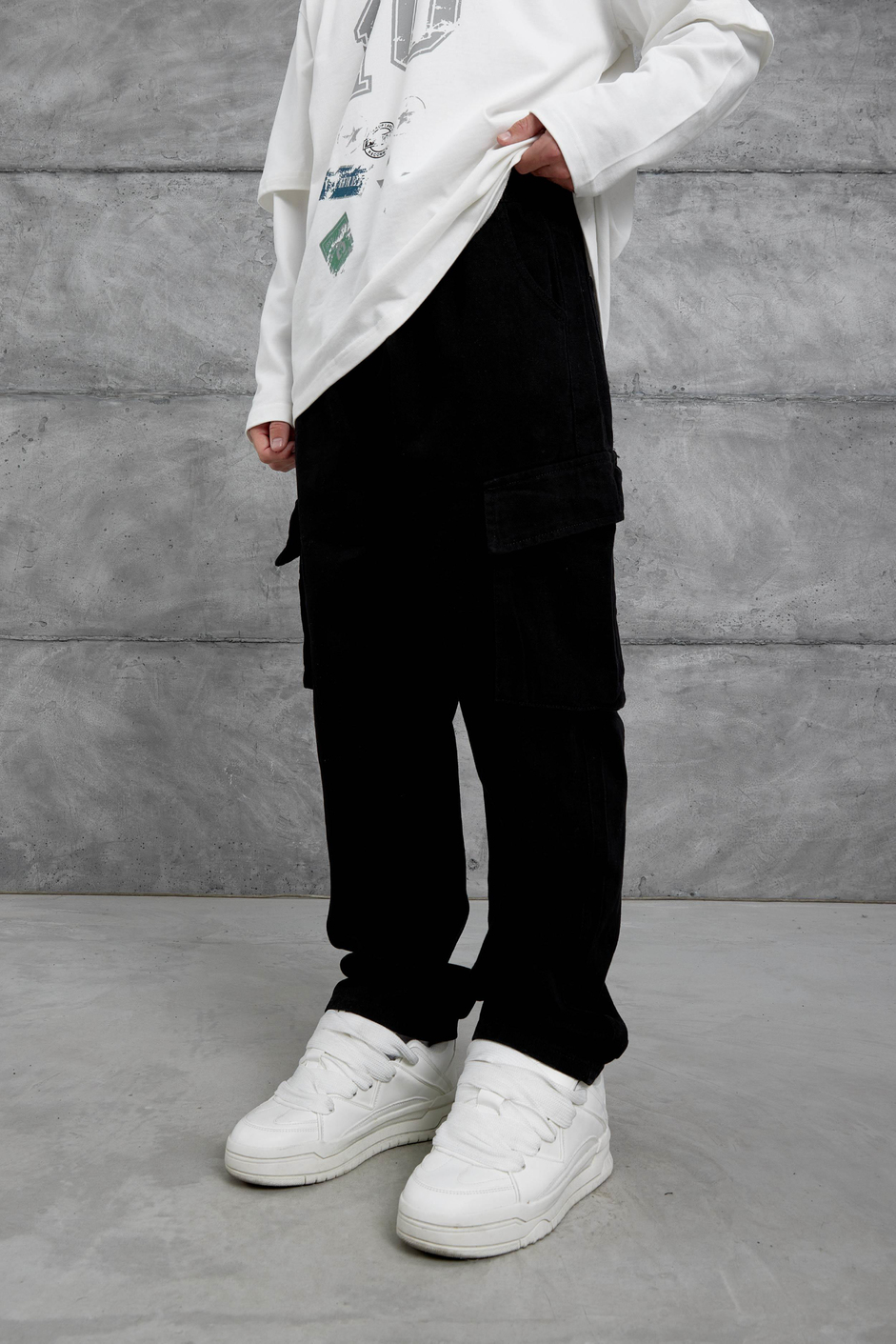 Siyah W11 Gabardin Kumaş Baggy Kalıp Kargo Cepli Jean Panloton