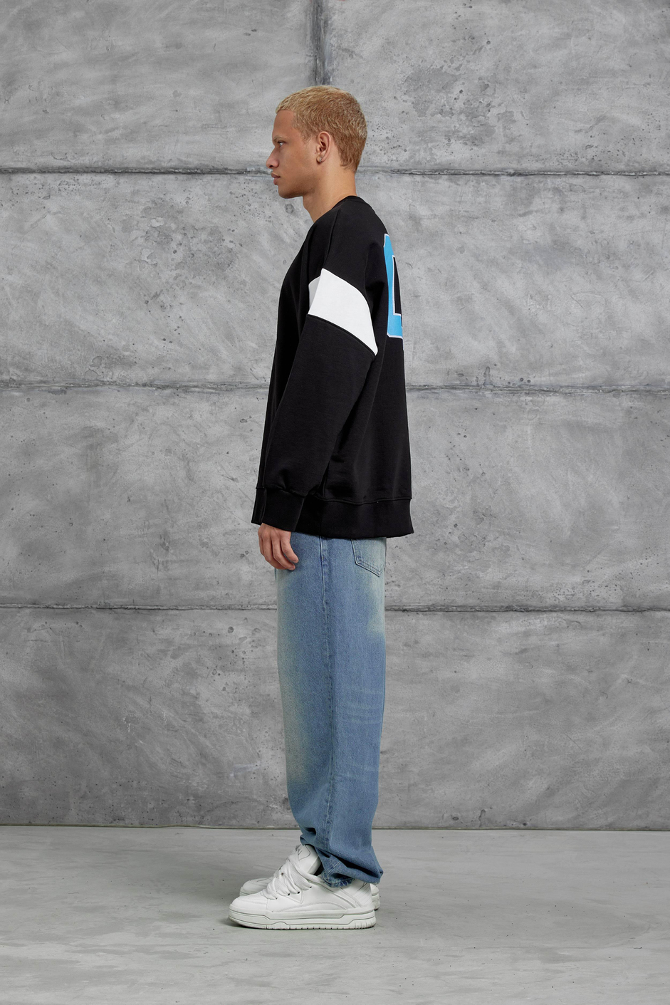 Siyah XX BASKILI SWEATSHIRT