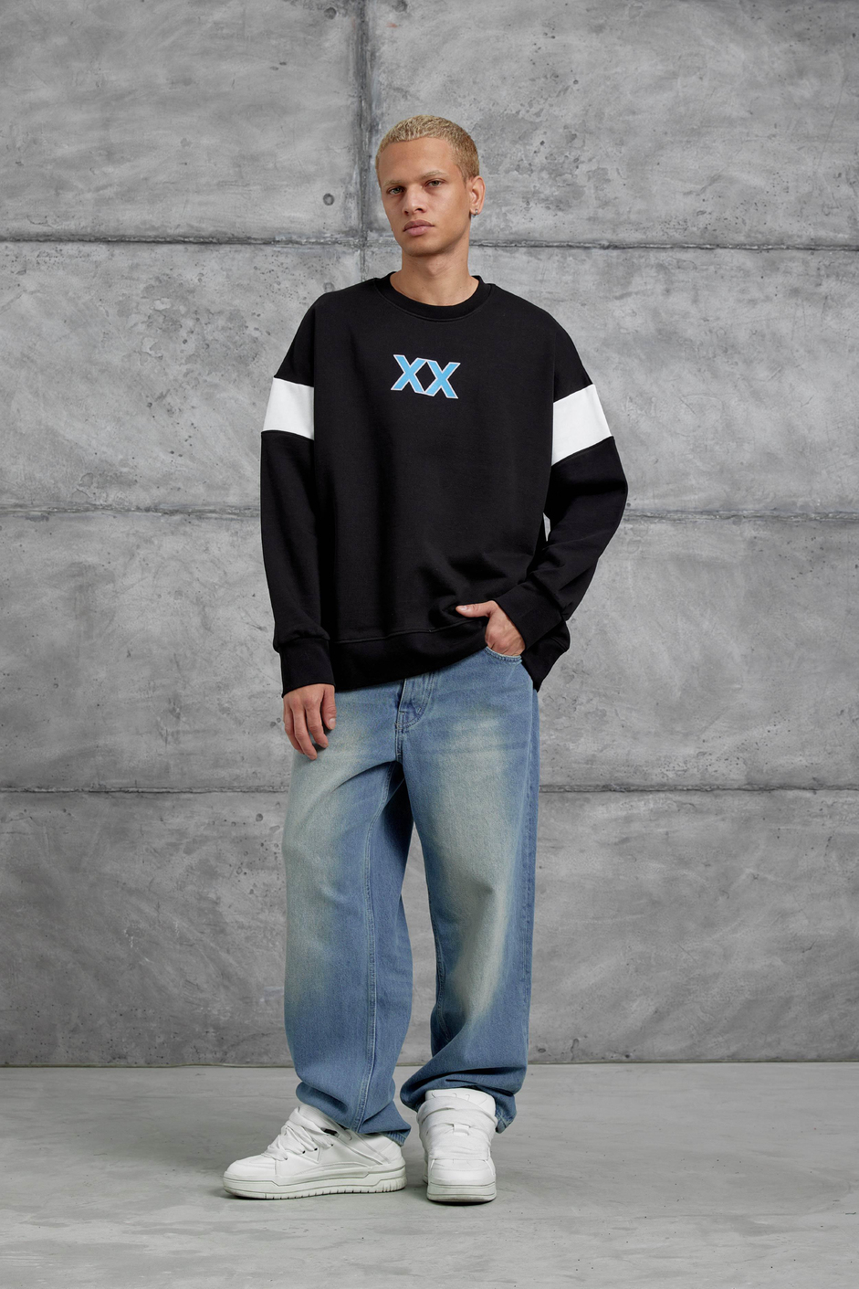 Siyah XX BASKILI SWEATSHIRT