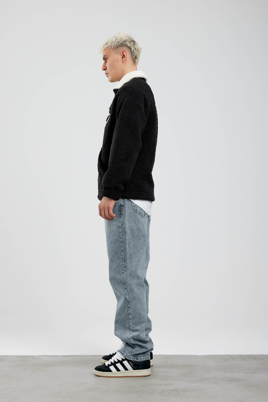 Siyah Yarım Fermuarlı Superior Peluş Sweatshirt