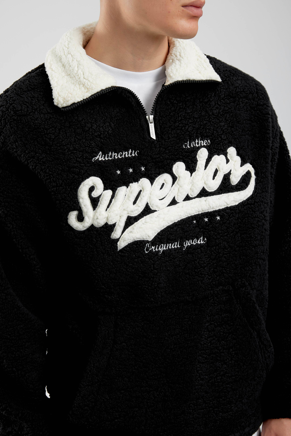Siyah Yarım Fermuarlı Superior Peluş Sweatshirt