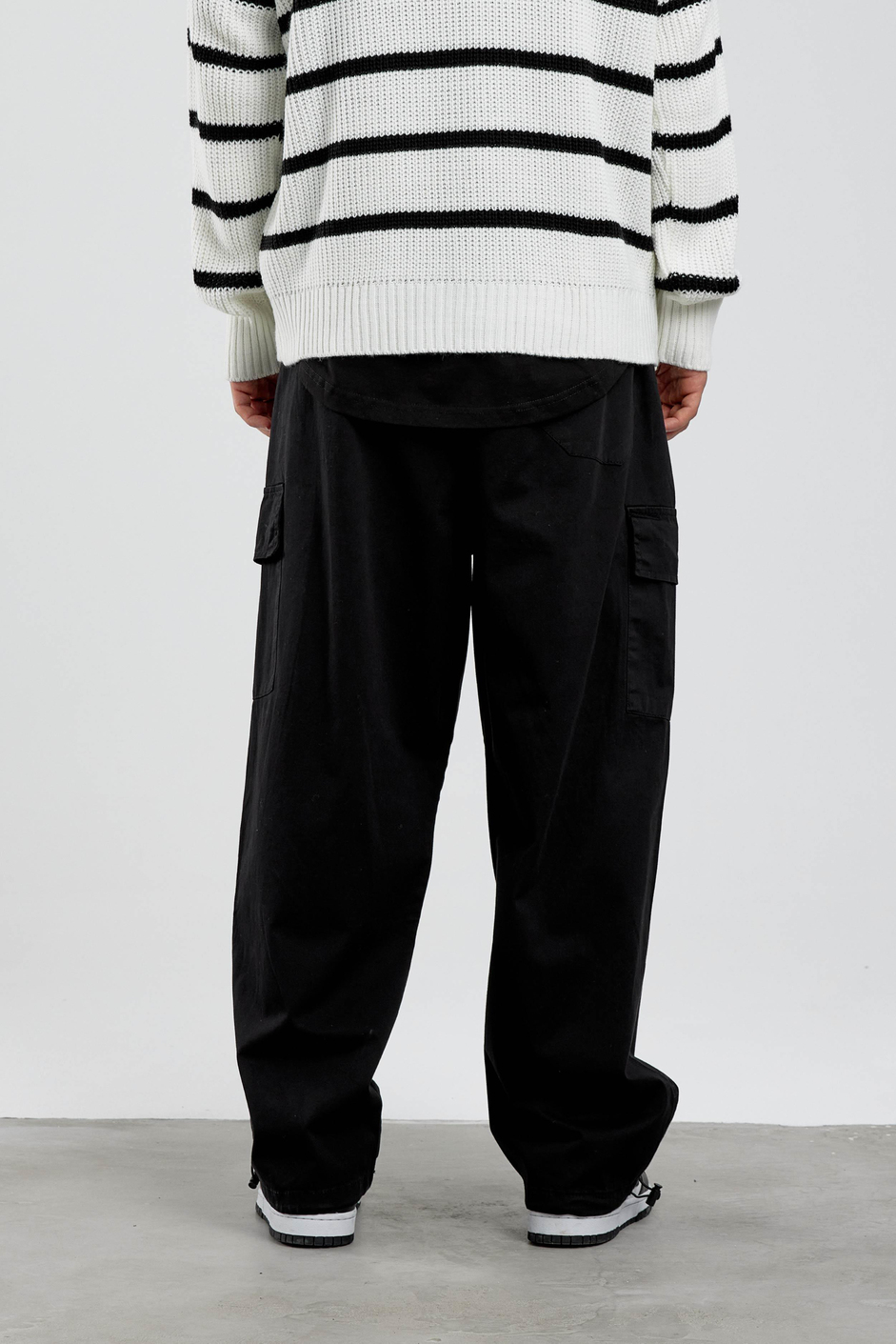 Siyah Yp Paçası Büzgülü Kargo Pantolon