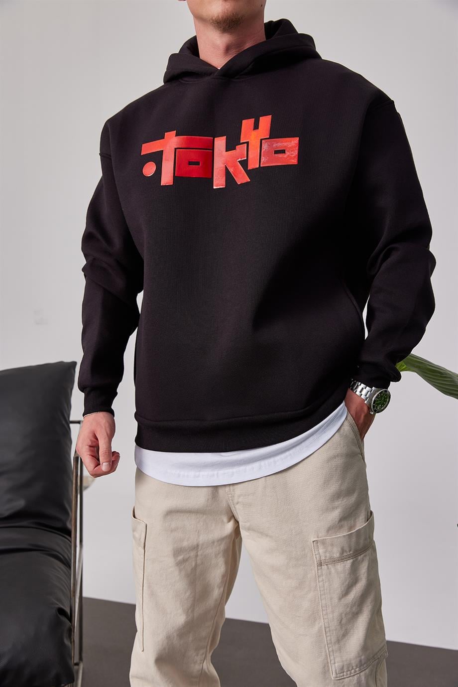 Tokyo Yazılı Siyah Kapüşonlu Sweatshirt