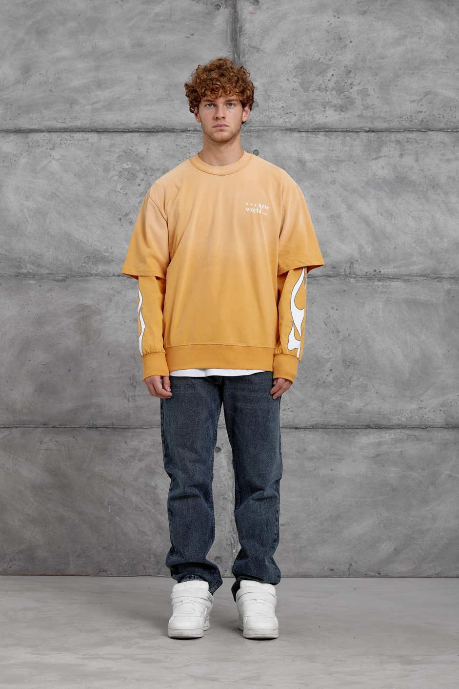 Turuncu KOLU ALEV BASKILI OVERSİZE SWEATSHIRT