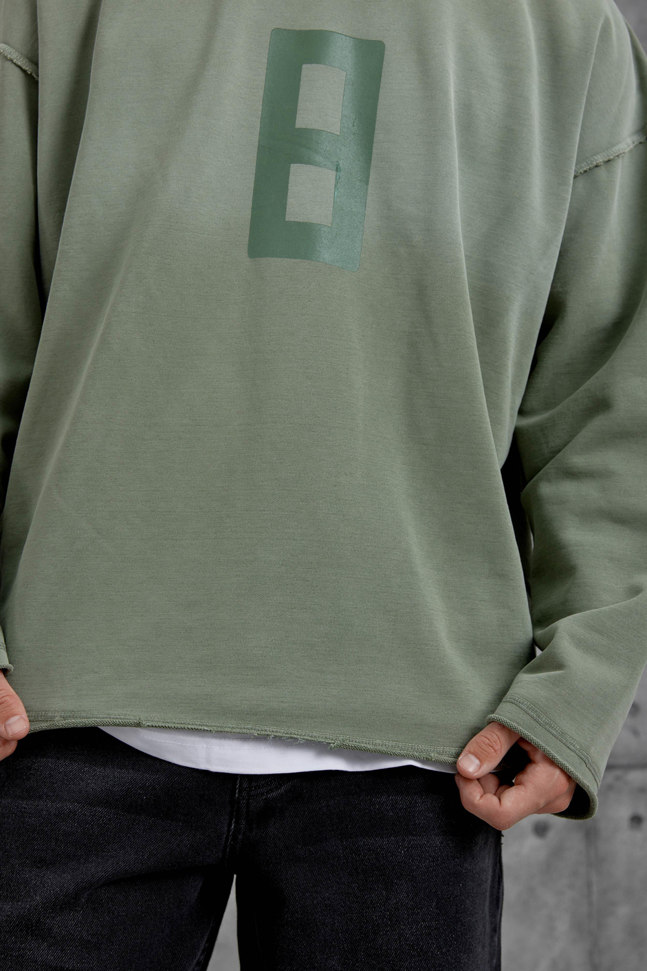 Yeşil 8 Rakam Baskılı Kolu Parçalı Oversize Sweatshirt