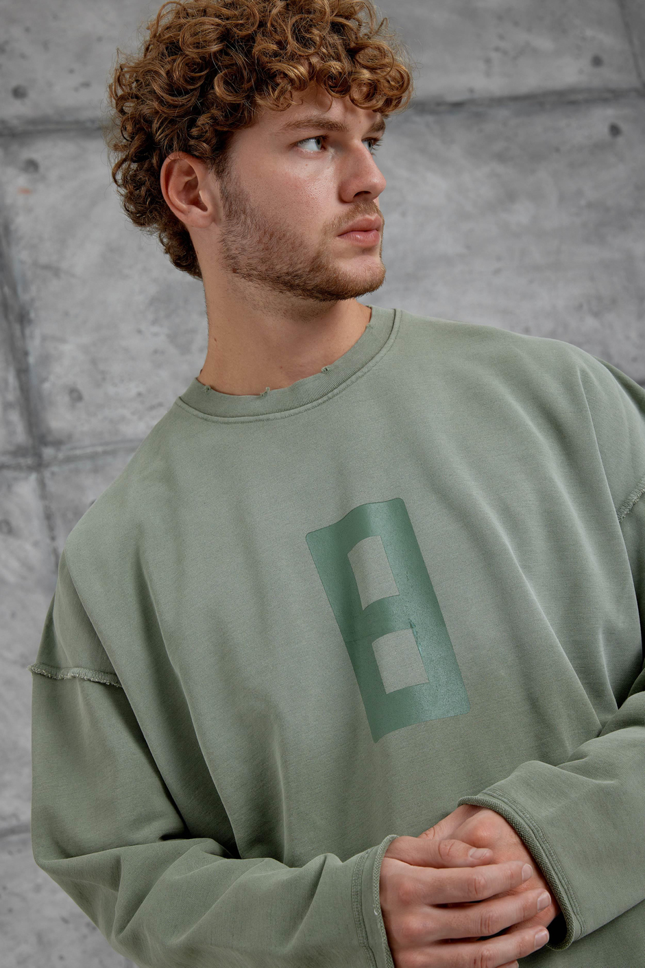 Yeşil 8 Rakam Baskılı Kolu Parçalı Oversize Sweatshirt