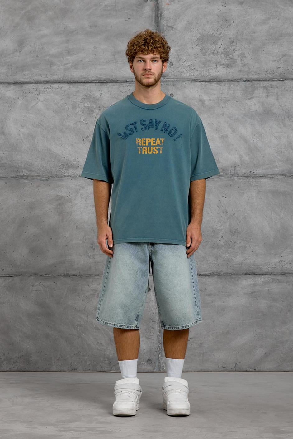 Yeşil HARF DİKİŞLİ YIKAMALI OVERSIZE TSHIRT