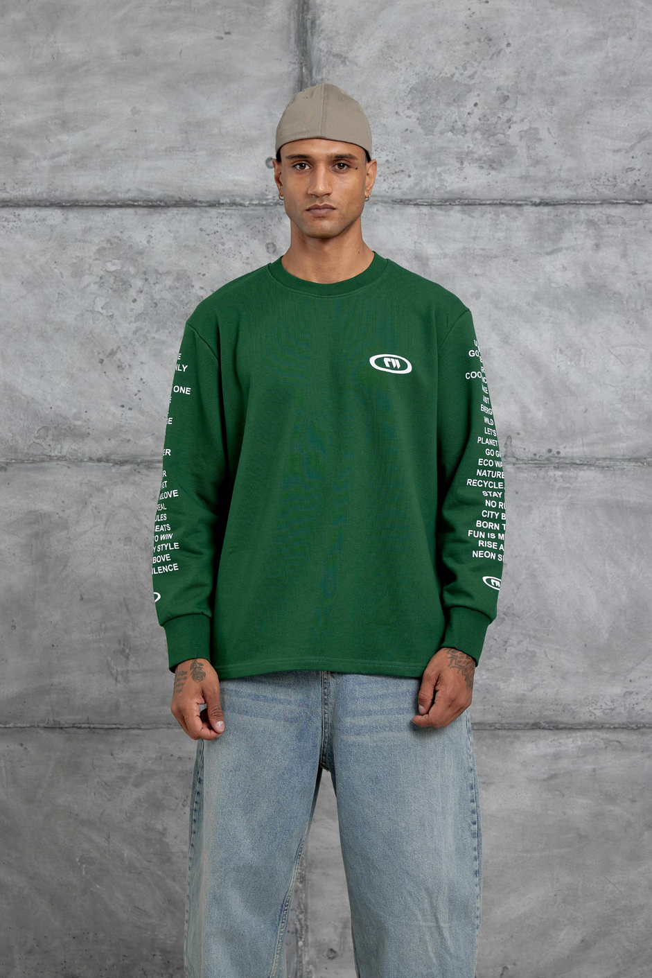 Yeşil Kolda Yazı Detaylı Oversize Sweatshirt