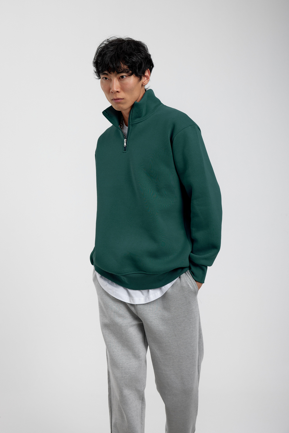 Yeşil Yakası Fermuarlı Basic Şardonlu Sweatshirt