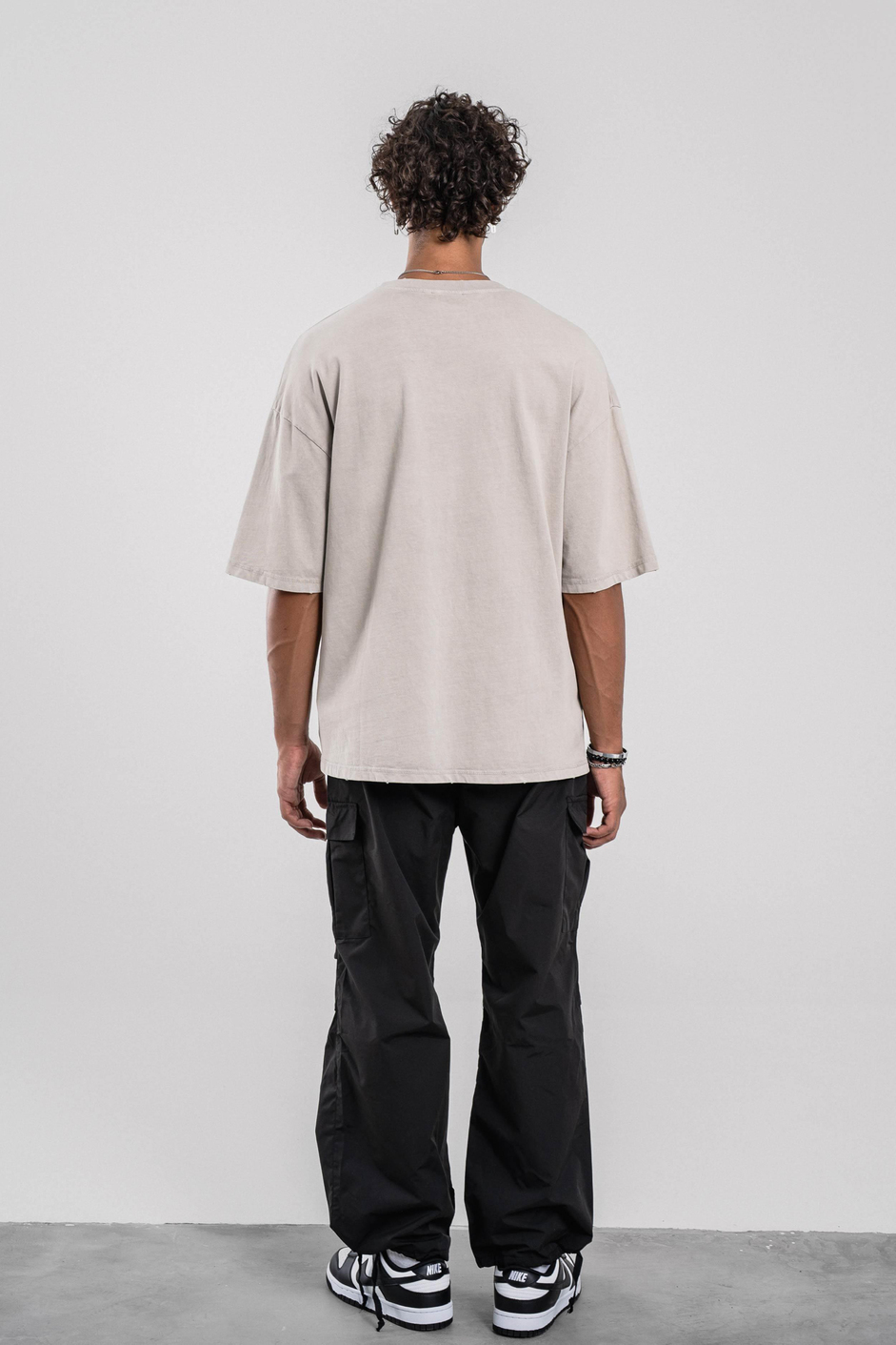 Young Atelier Yazılı Krem Yıkamalı Oversize Tshirt