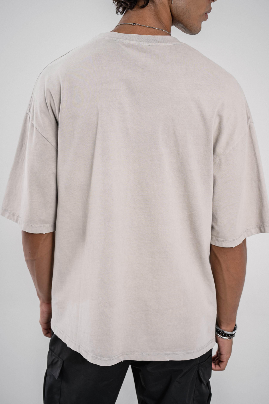 Young Atelier Yazılı Krem Yıkamalı Oversize Tshirt