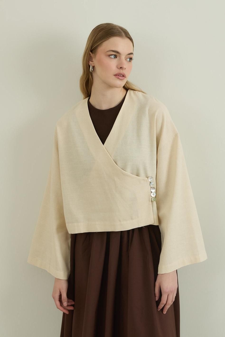 Keten Sedef Düğmeli Kimono
