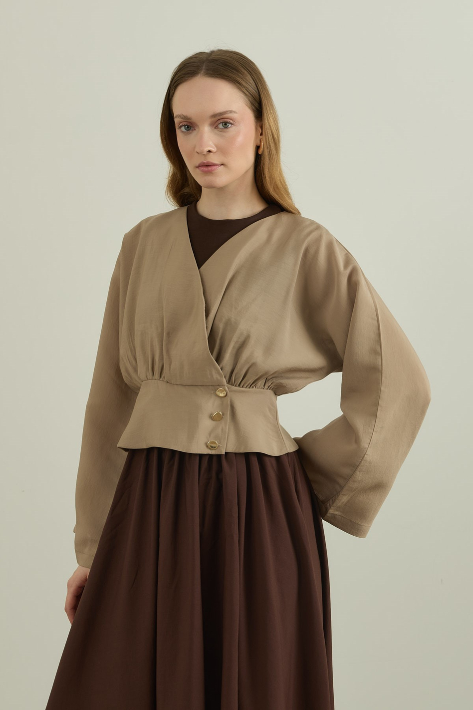 Düğme Detaylı Modal Kimono Bluz Bej
