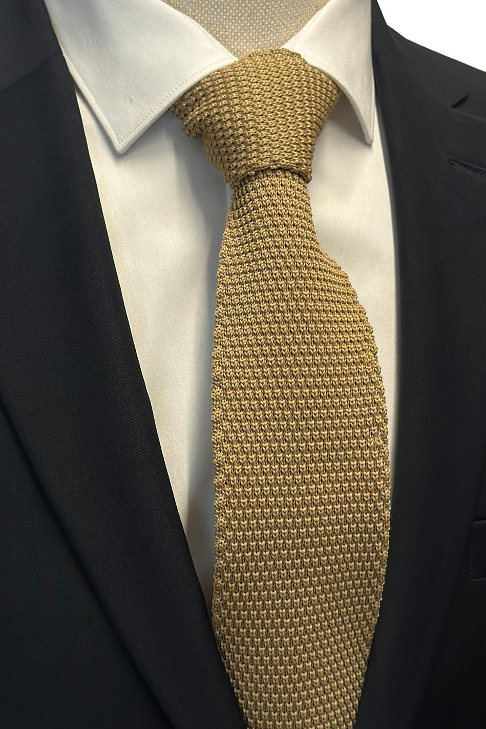 Altın Renk Düz Örgü Kravat ÖR8311