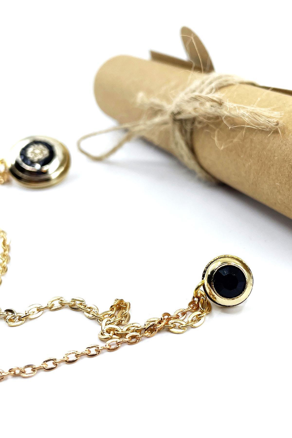 Altın Renk Siyah Taşlı Zincirli Ceket Yaka İğnesi YI395