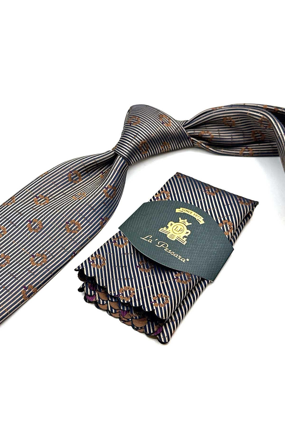 Bej Çiçek Desen Mendilli Klasik Kravat KK13023