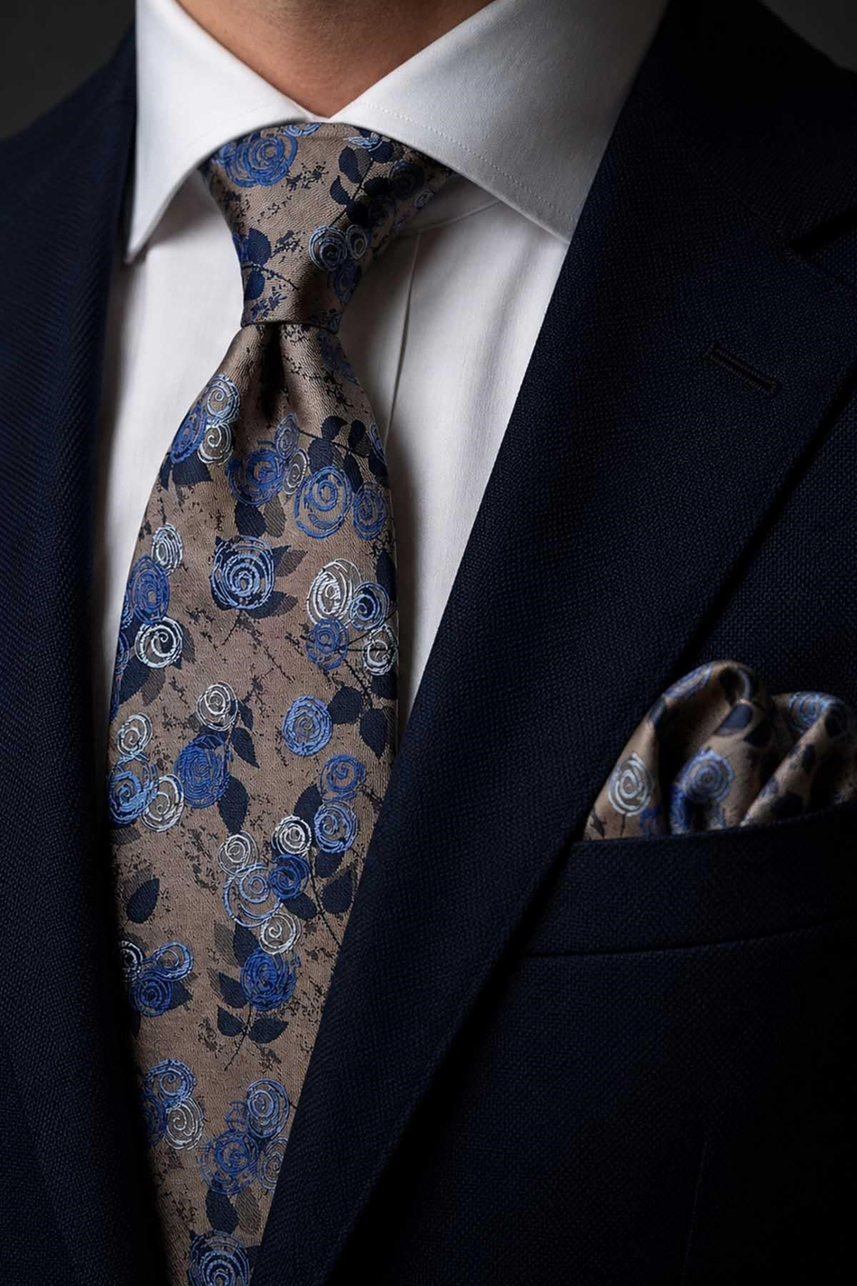 Bej Mavi Çiçek Desen Mendilli Klasik Kravat KK13791