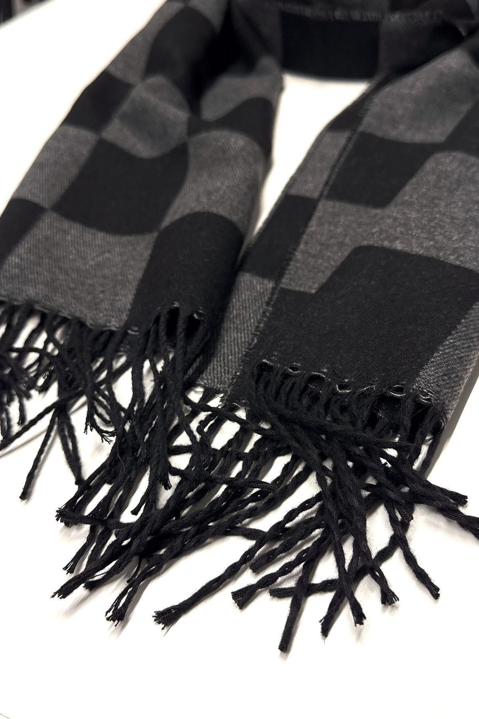 Gri - Siyah Kare Desen Erkek Kaşkol K410