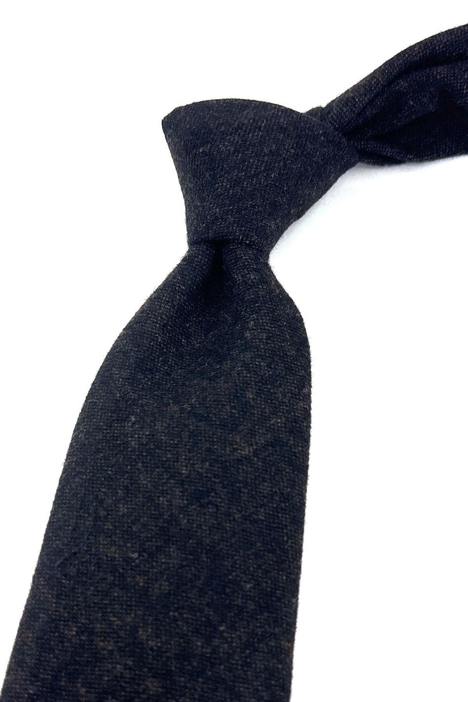 Kahve - Siyah Kum Desen Klasik Yün Kravat KK12124