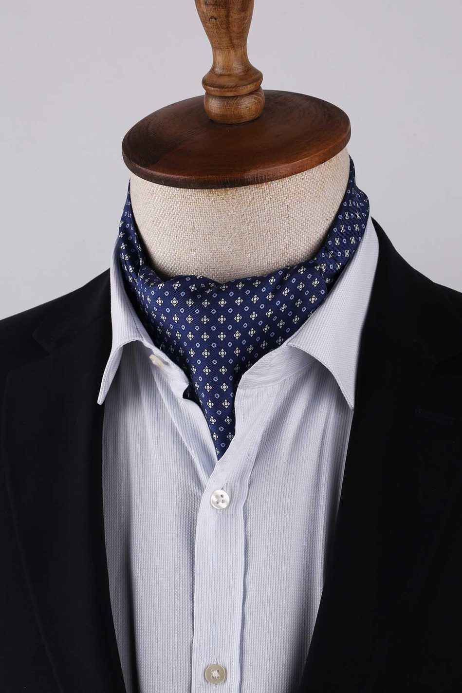 Küçük Desen Mavi İtalyan İpek Ascot Kravat SAC19