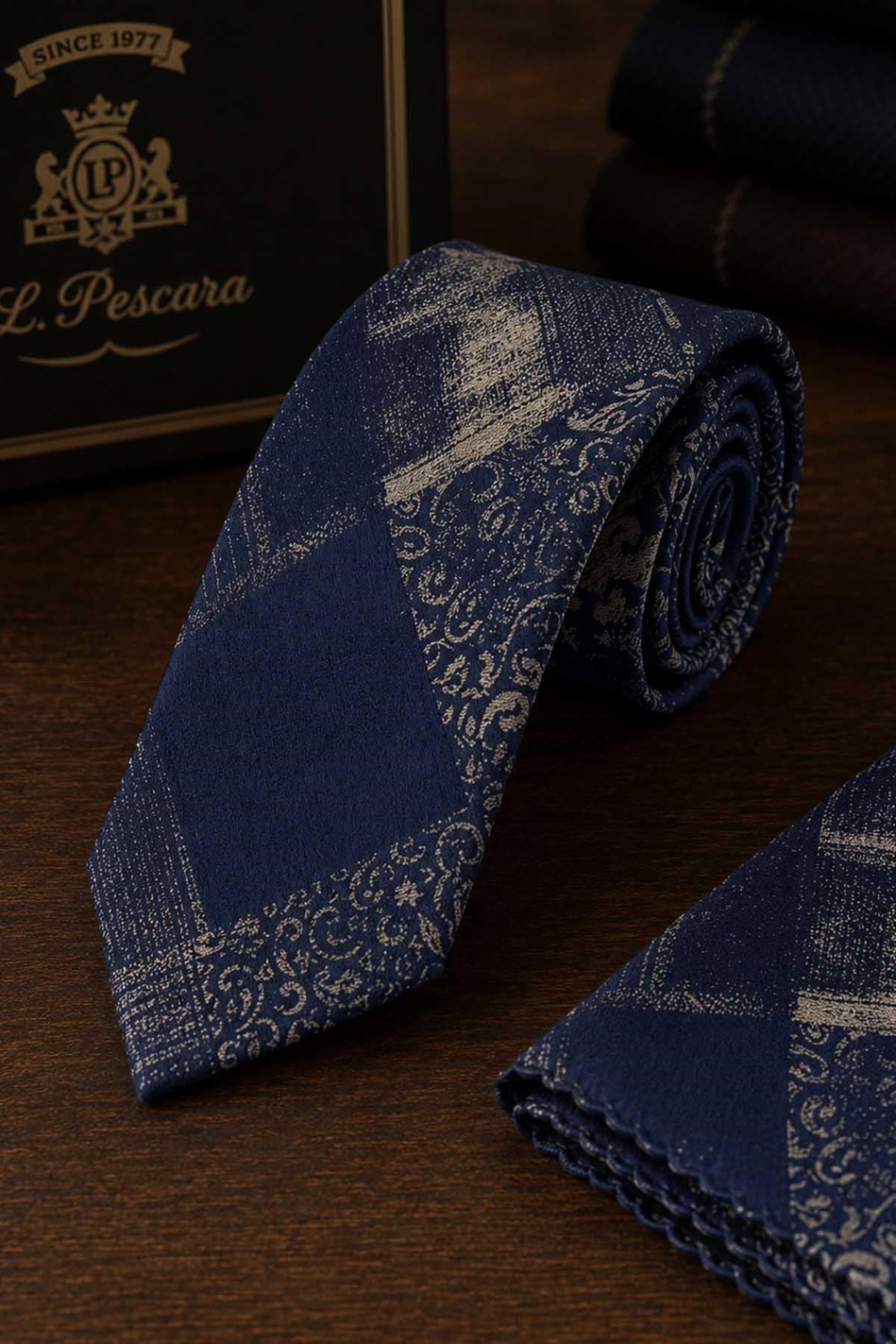 Lacivert Bej Motif Desen Mendilli Klasik Kravat KK13967