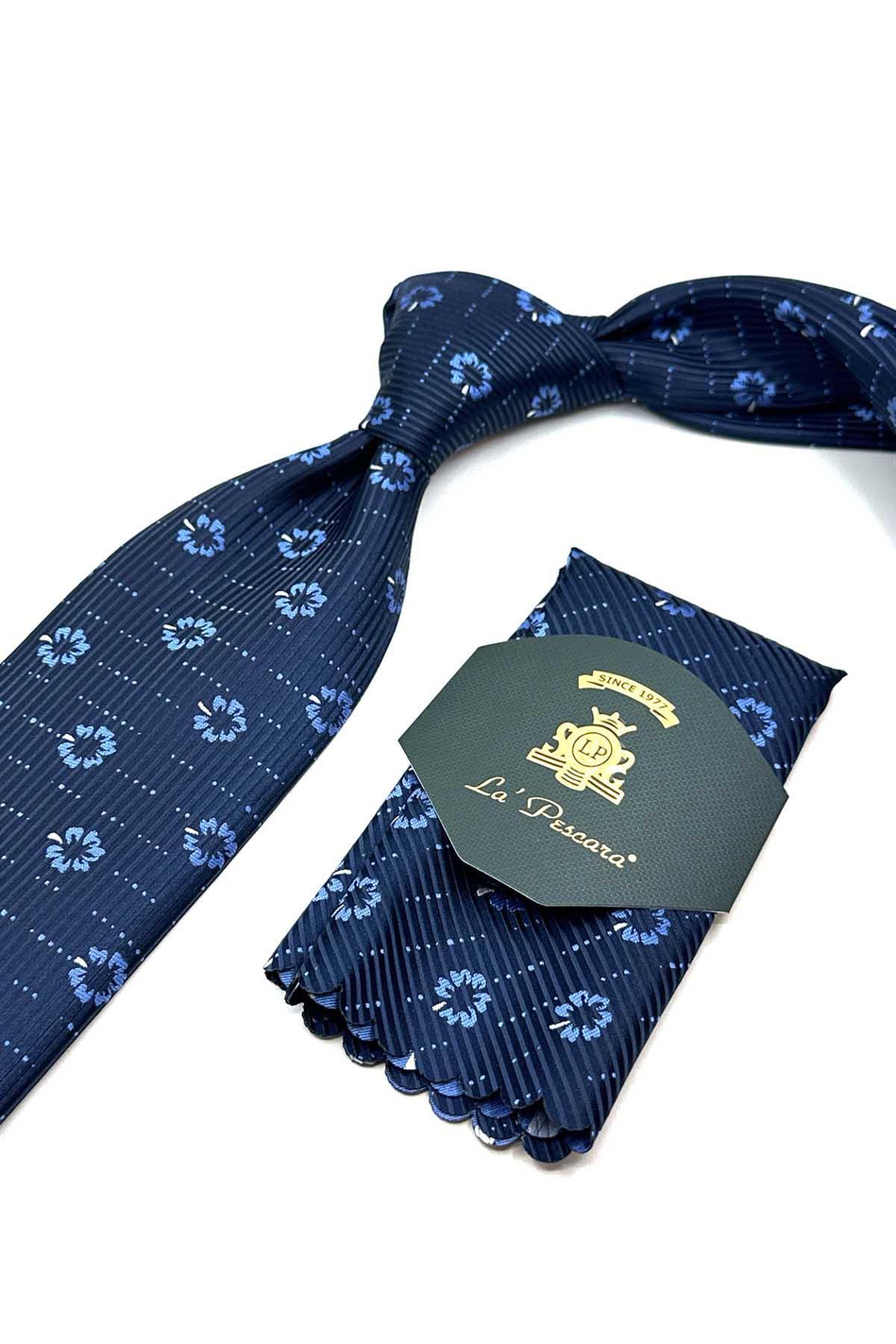 Lacivert Çiçek Desen Mendilli Klasik Kravat KK13018