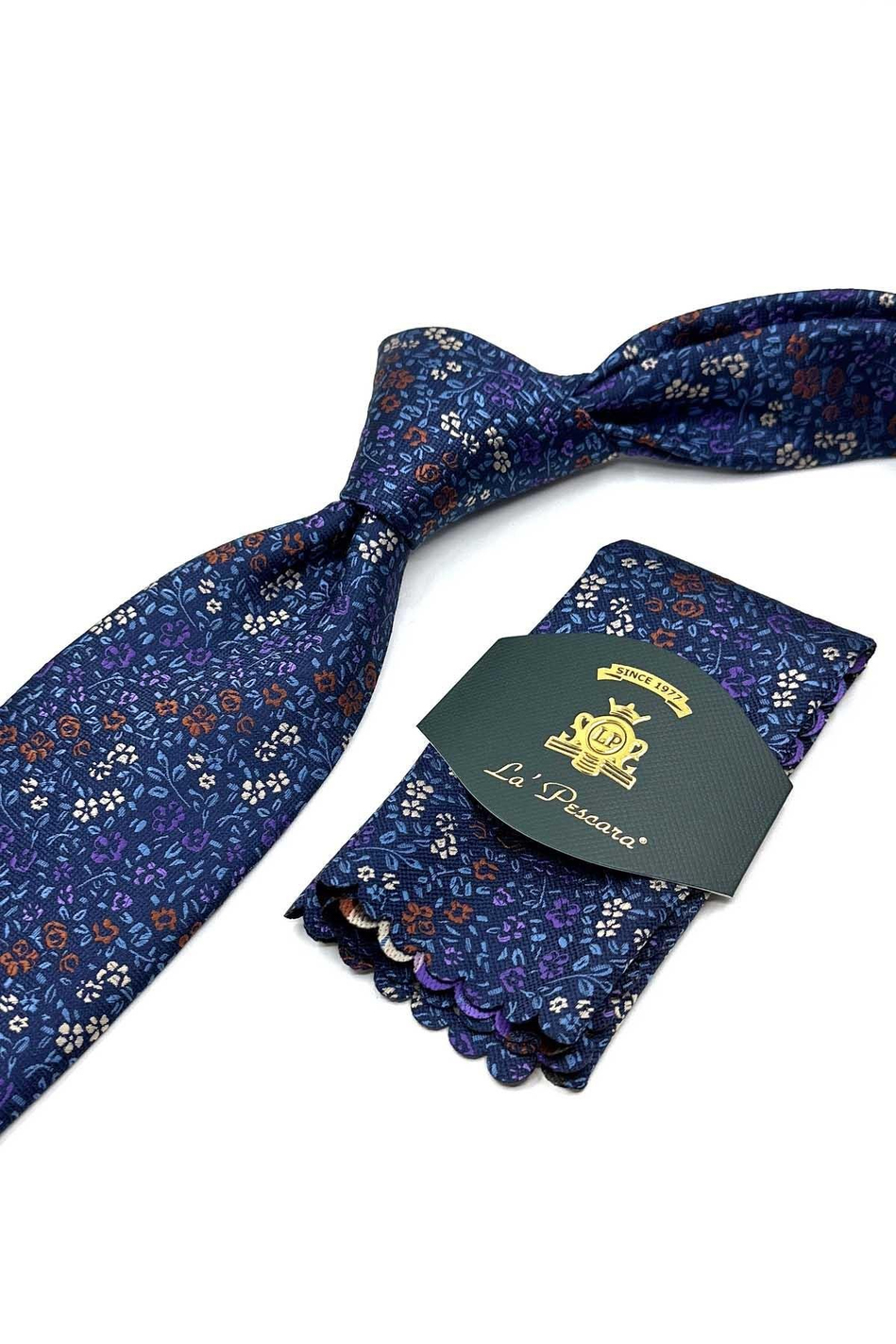 Lacivert Çiçek Desen Mendilli Klasik Kravat KK13158