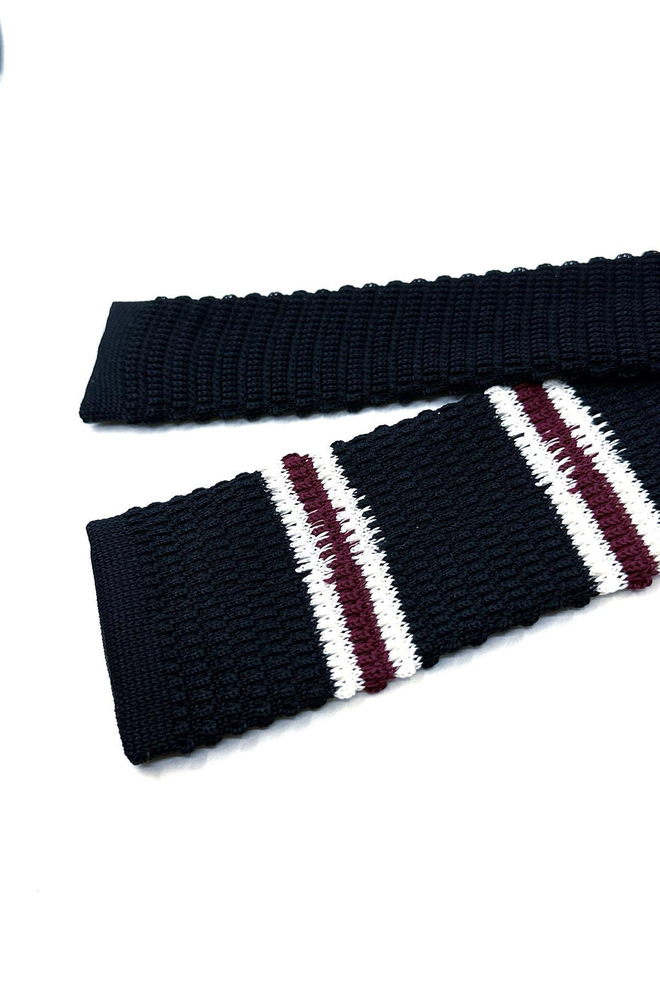 Siyah - Bordo Çizgili Örgü Kravat ÖR8375