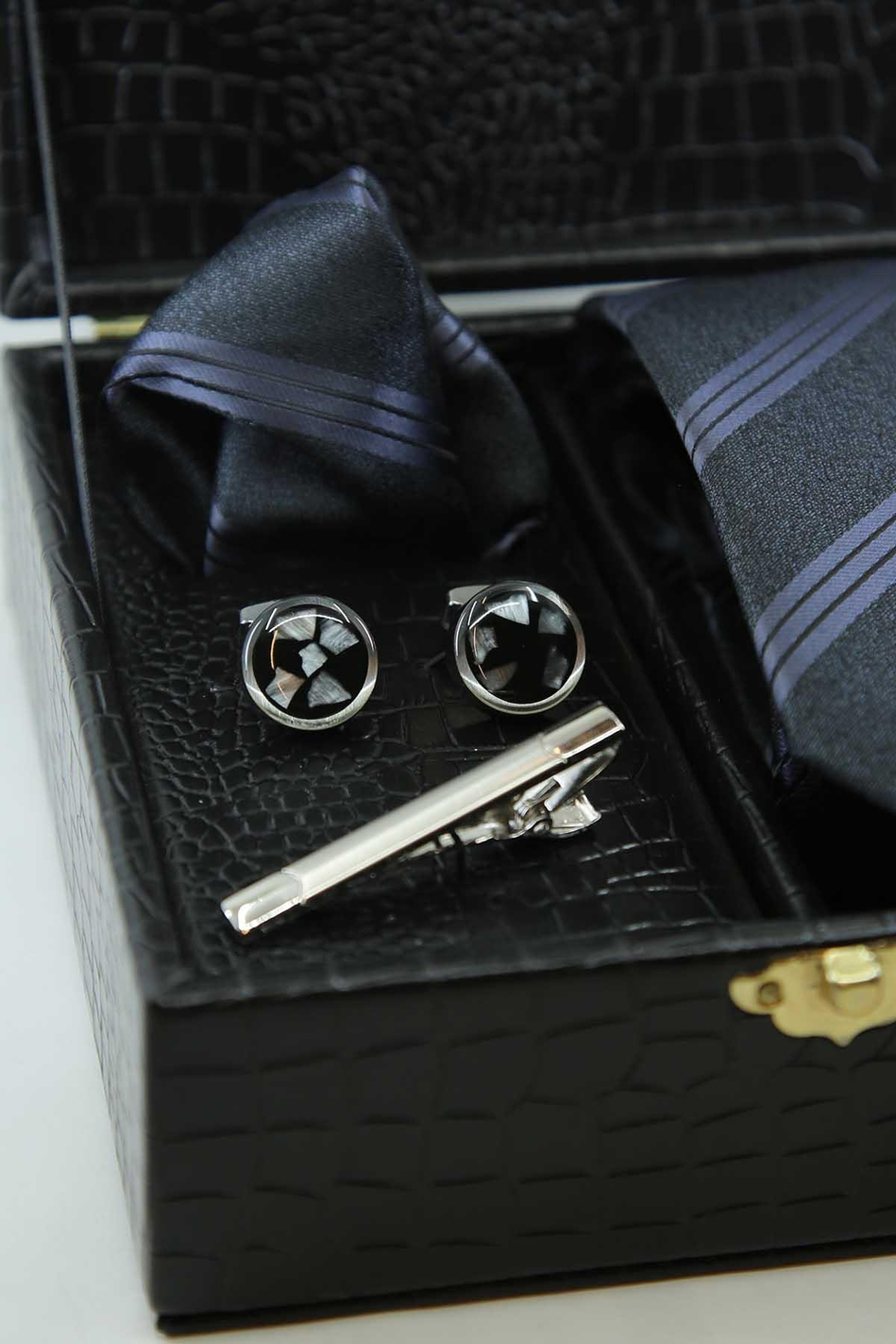 Siyah Erkek Hediye Kutusu - Kravat Mendil Kol Düğmesi Kravat İğnesi Set KMK277